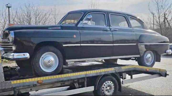 В Украине продали ретро-автомобиль за рекордную сумму. Вот как он выглядит